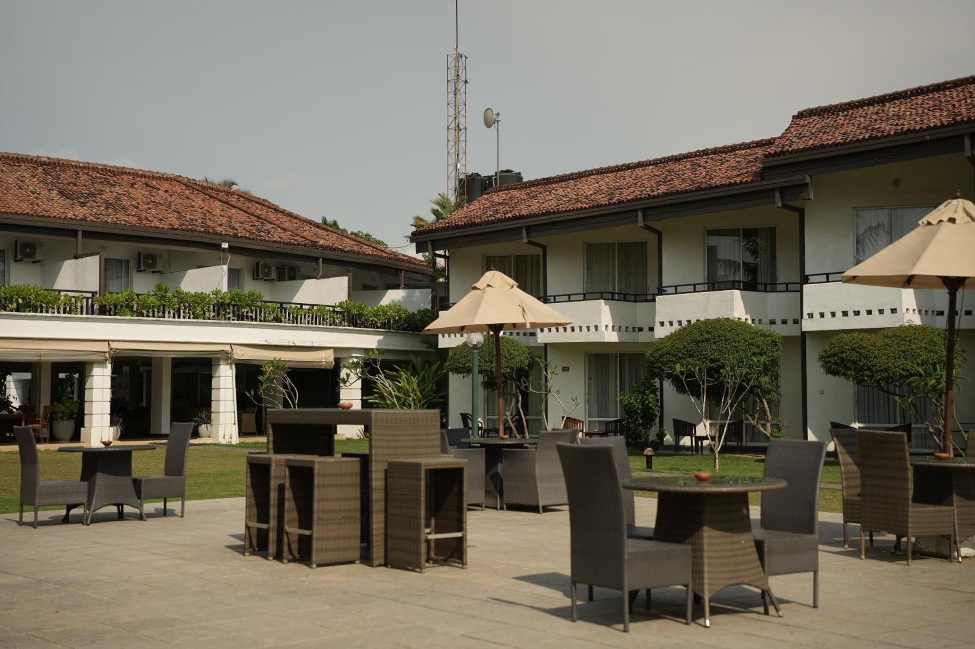 Hibiscus Beach Hotel & Villas Kalutara Ngoại thất bức ảnh